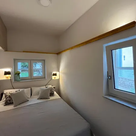 Nyaraló House Roza *