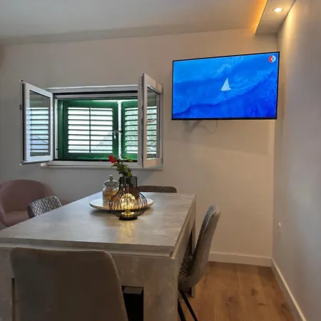 펜션 House Roza 트로기르